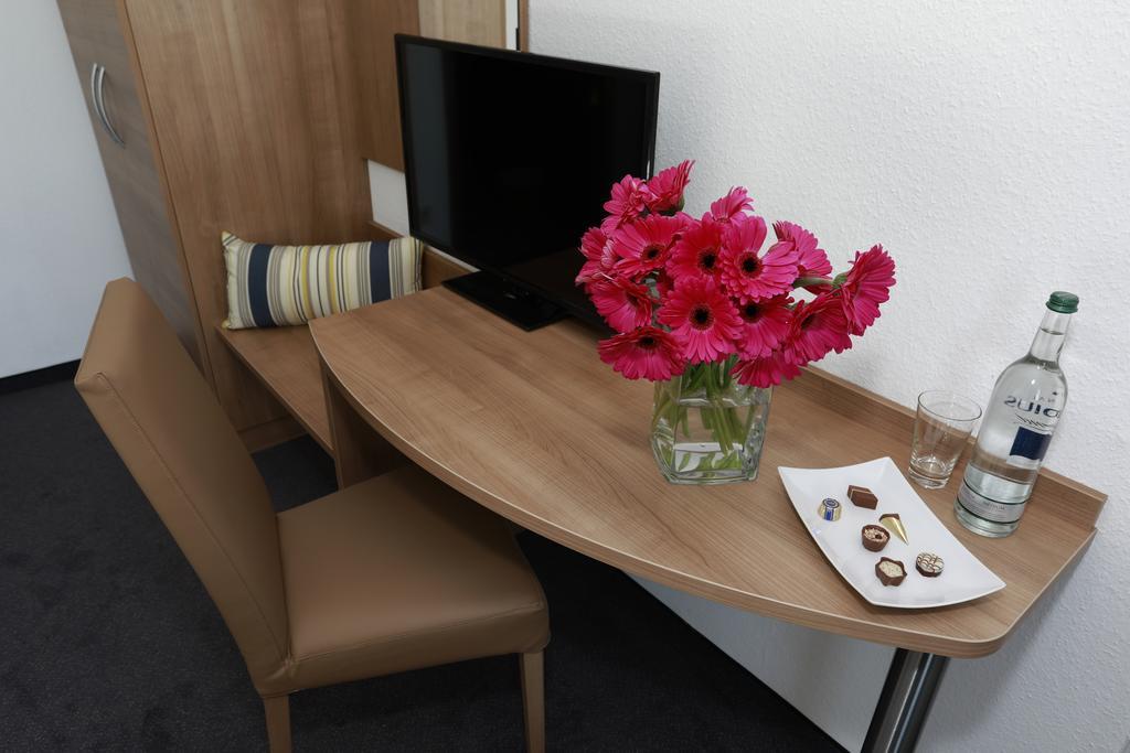Hotel Zwei&Vierzig 발렌다 외부 사진